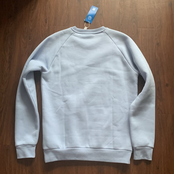 Adidas Essential Crewneck in baby blue - Picture 3 of 3